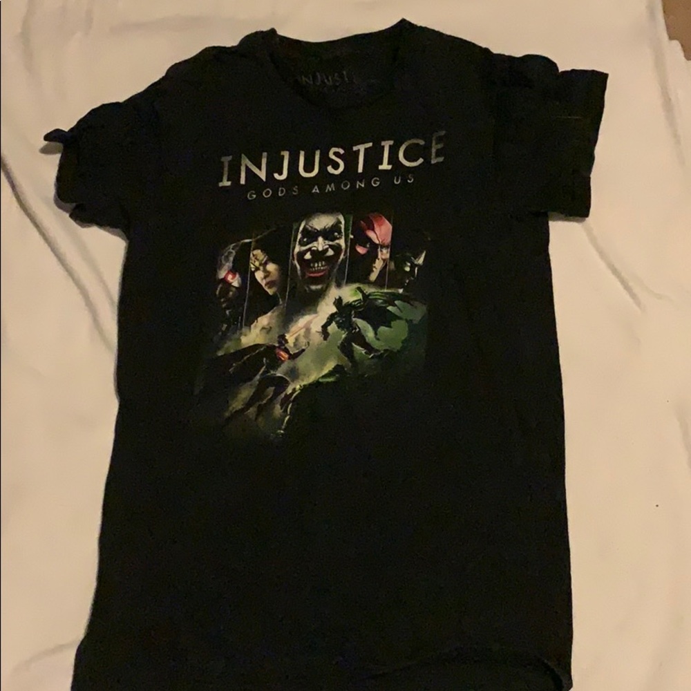 DC T-shirt